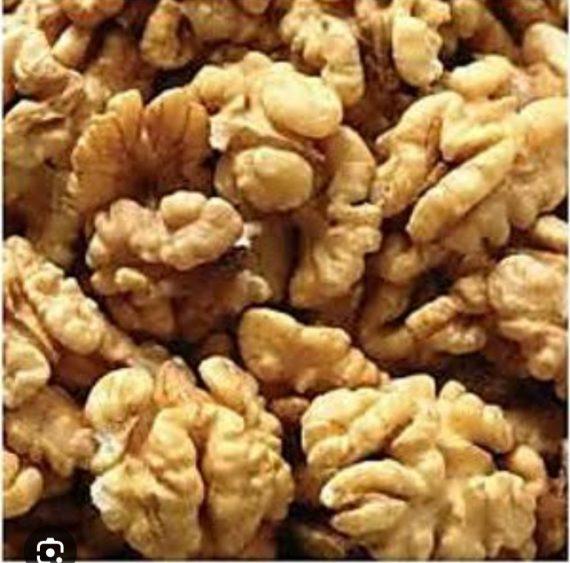 Akhrot Giri - Walnuts without Shell - Large دیسی اخروٹ گیری بڑی