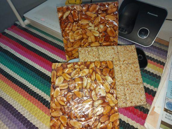Cheeki - Peanut gur chikki Brittle -  پھلی گڑ چیکی